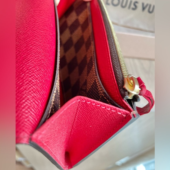 Authentic Louis Vuitton Emilie wallet - Picture 7 of 8